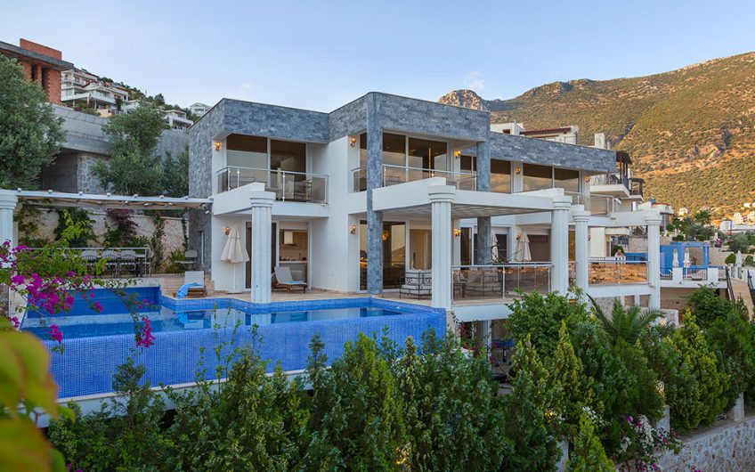 Villa in Kalkan For Rent