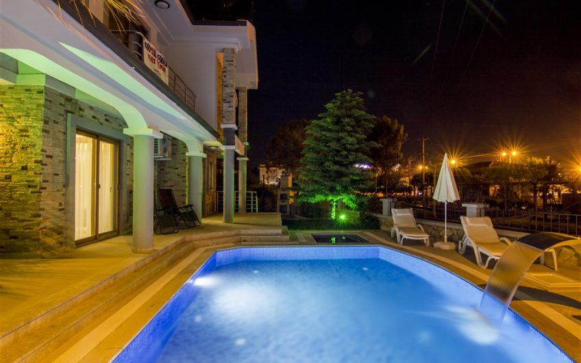 4-bedroom Villa. Beach 50m. Calis-Fethiye