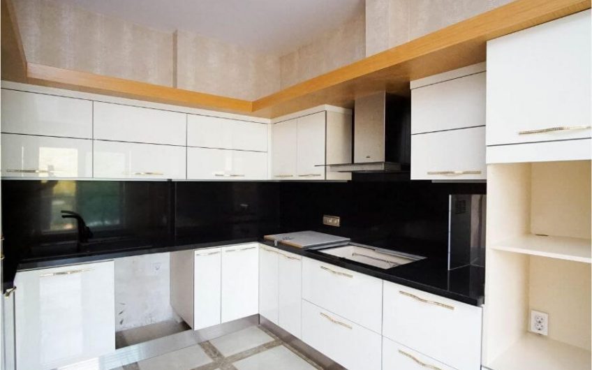 1+1 Apartments for sale in Mahmutlar, Alanya. Sea-200m.